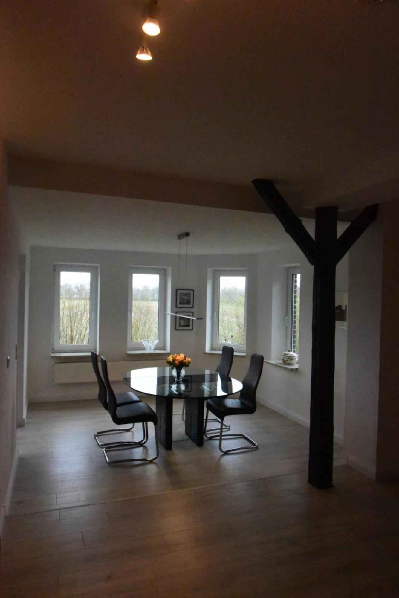 Grosszuegige Wohnung Auf Resthof 제벤슈테트 외부 사진